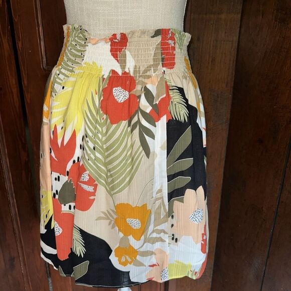 Women's LOFT Orange Floral Smock Waist Flare Short Lined Skirt Size Small EUC‎ - Picture 4 of 5